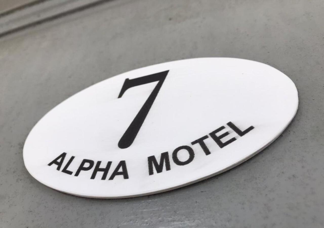 Alpha Motel Пантай-Сенанг Экстерьер фото